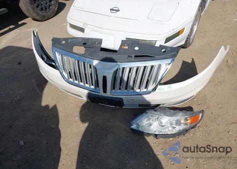 2011 Lincoln Mks из США, поврежденный, VIN 1LNHL9DR2BG603187